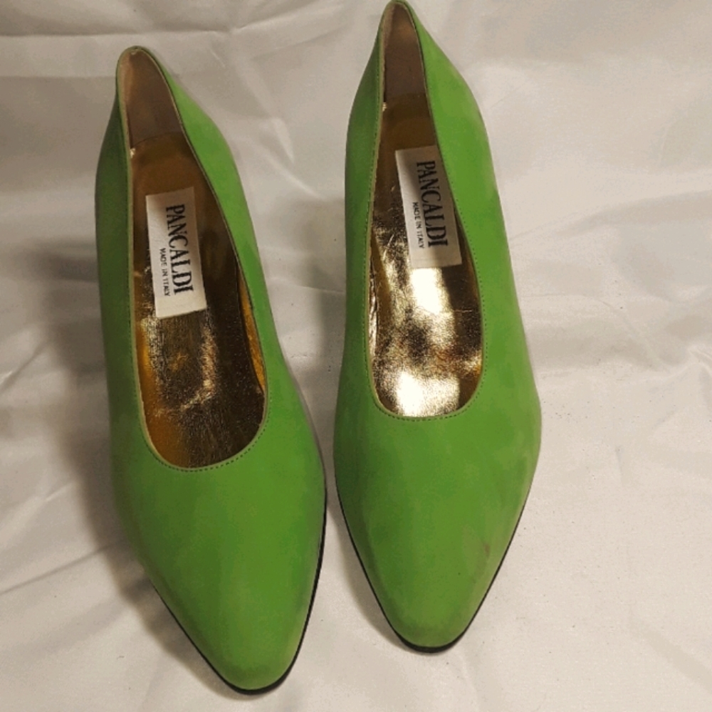 Vintage off shelf shoes